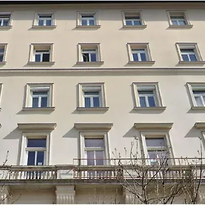 B3 Budapeszt